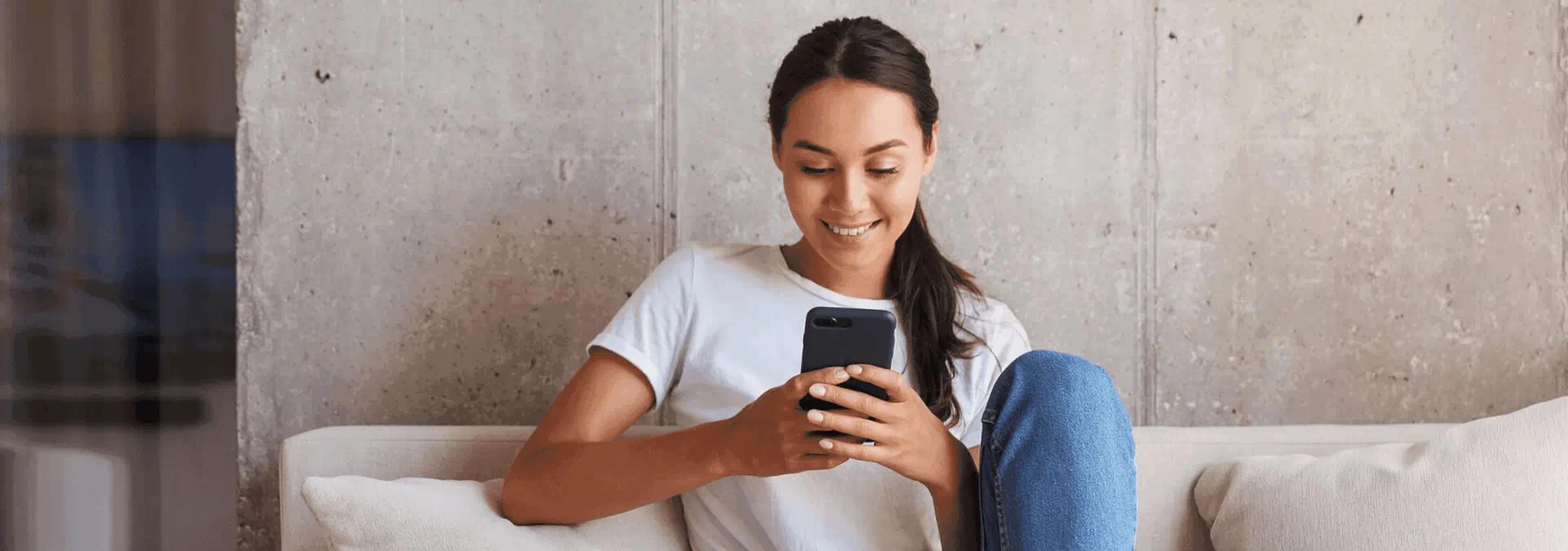 girl is opening rhb basic saving account for herself from mobile